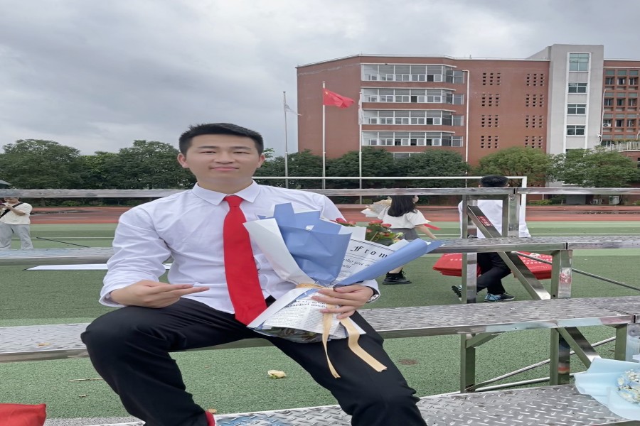 方壮晓.jpg